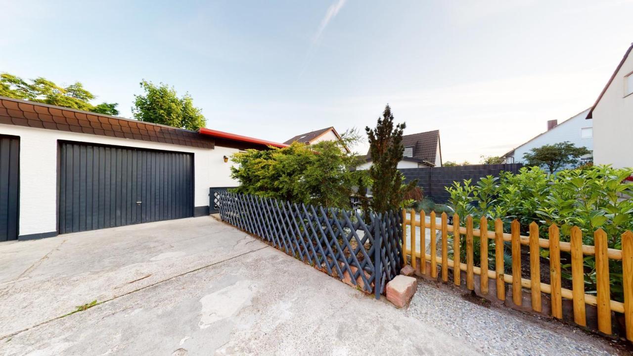 Bungalow Fur 2 - Parkplatz - Kuche - Terrasse Speyer Exterior foto